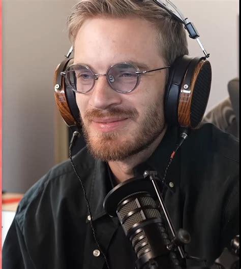 pewdiepies glasses